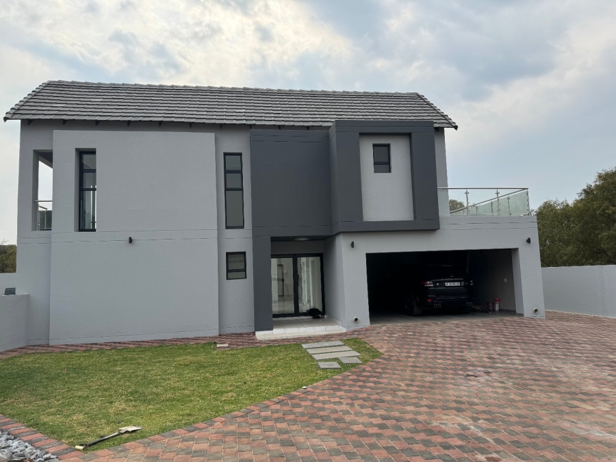 6 Bedroom Property for Sale in Leloko Lifestyle Estate North West